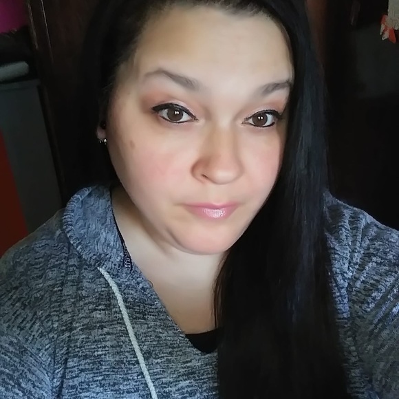 Meet your Posher, Renee - Picture 1 of 1